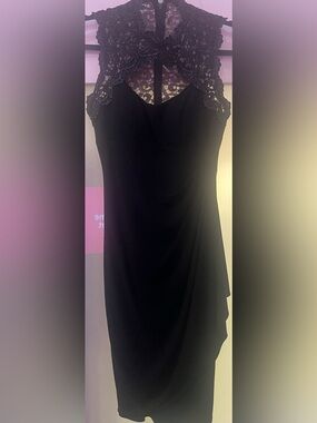 Cache Women’s Black  EveningDress Size 2 Stretchy Keyhole Petticoat Sleeveless